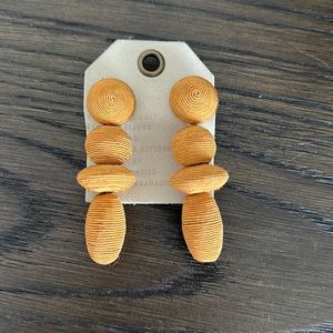 Urban Outfitter - Earrings